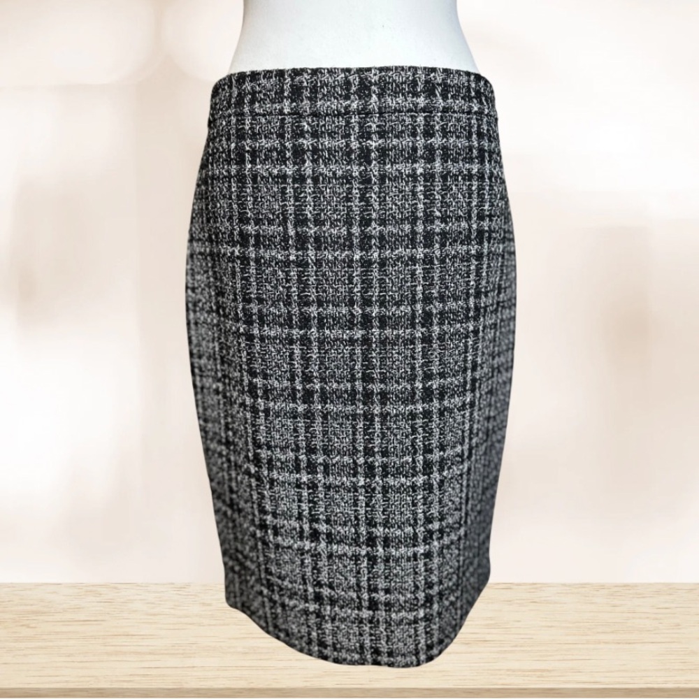 Dkny Metallic Black and Gray Plaid Pencil Skirt
